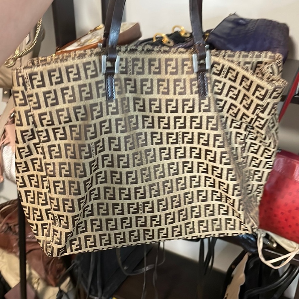 Tote